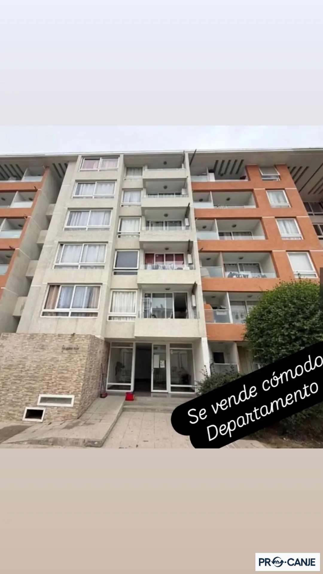 Se vende cómodo Departamento sector residencial Puerta del Mar